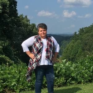 Meet your Posher, Betsy